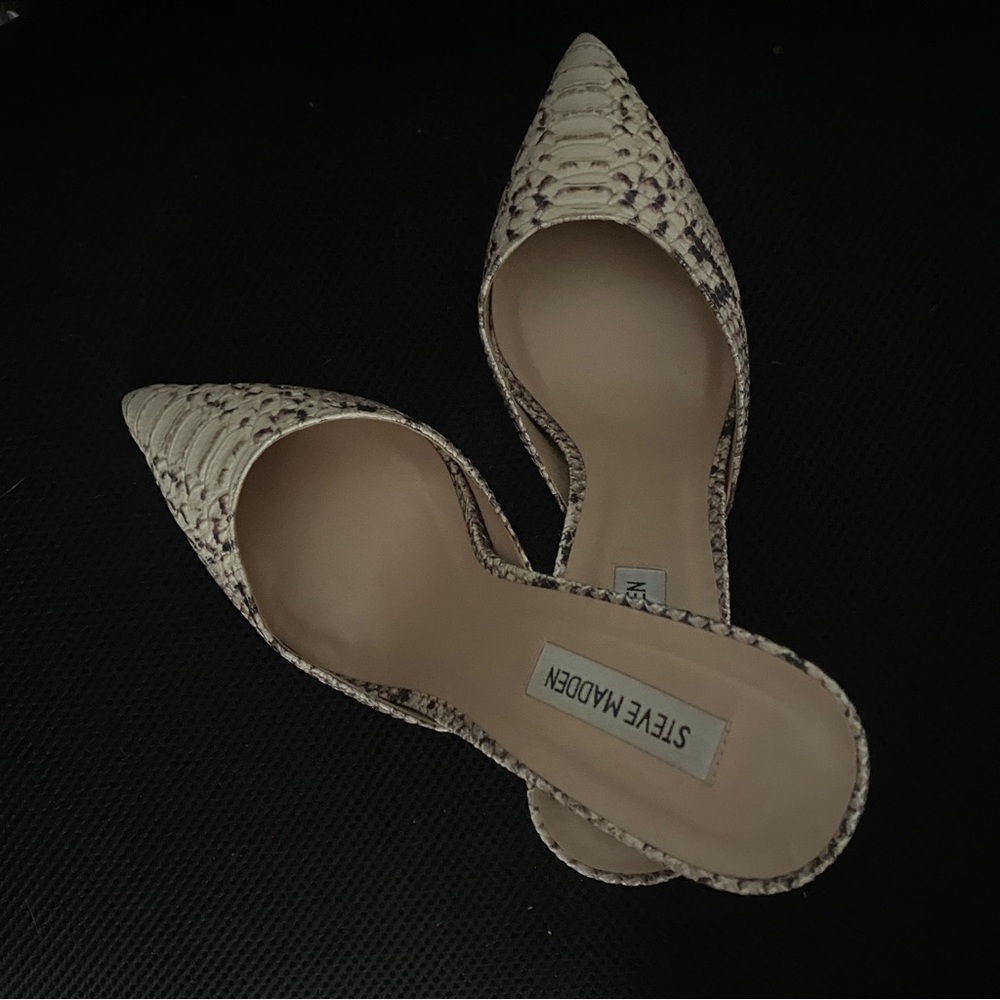 Steve Madden Close Toed Heels